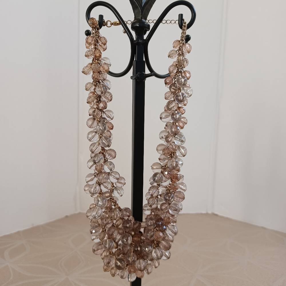 Vintage Beaded Collar Necklace!